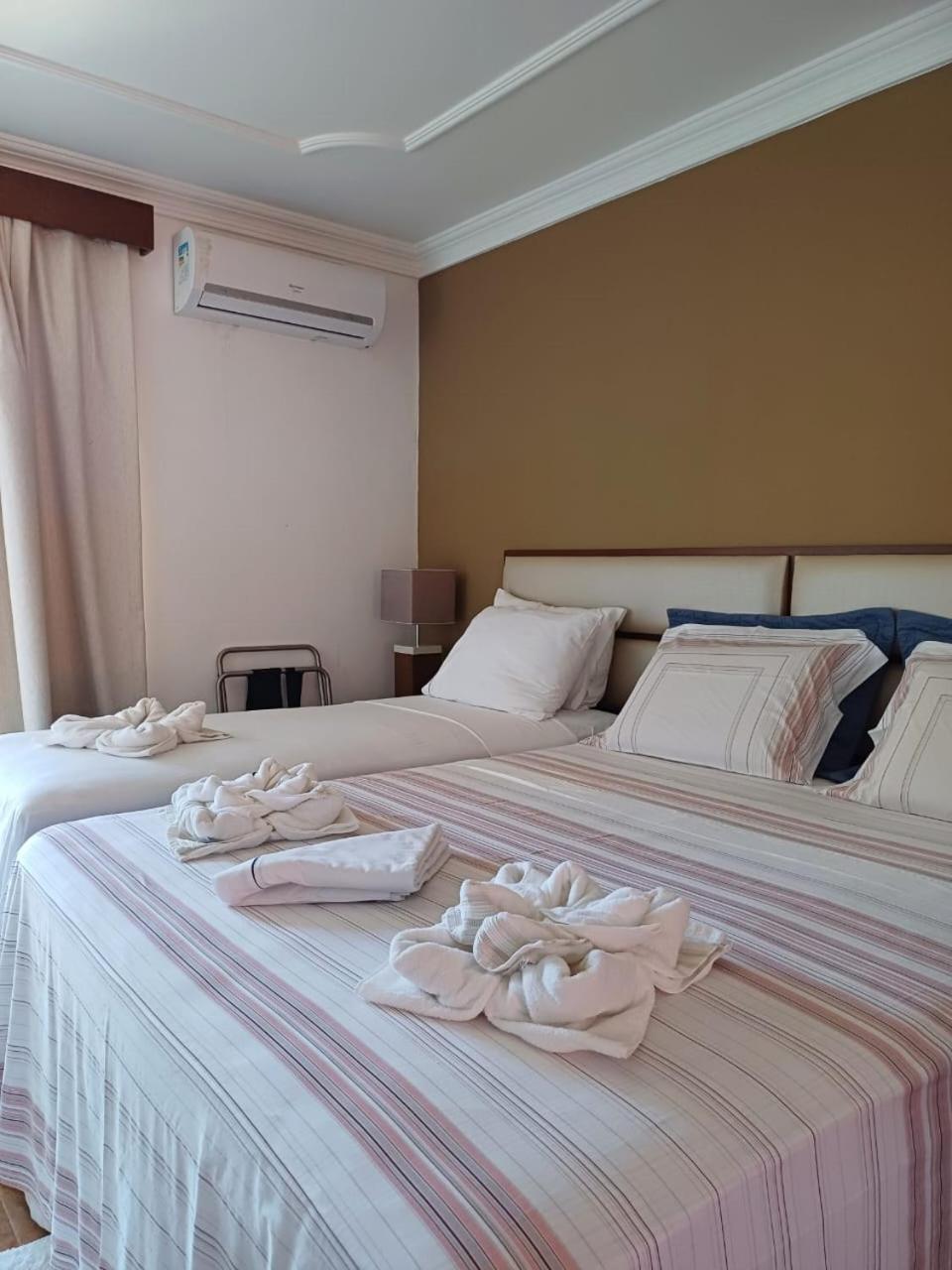 Hotel Porto Belo Акуираз Екстериор снимка